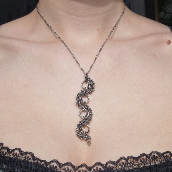Gothic silver snake necklace ✦ Handmade rosary style chainmaille necklace ✦ - Picture 8 of 10